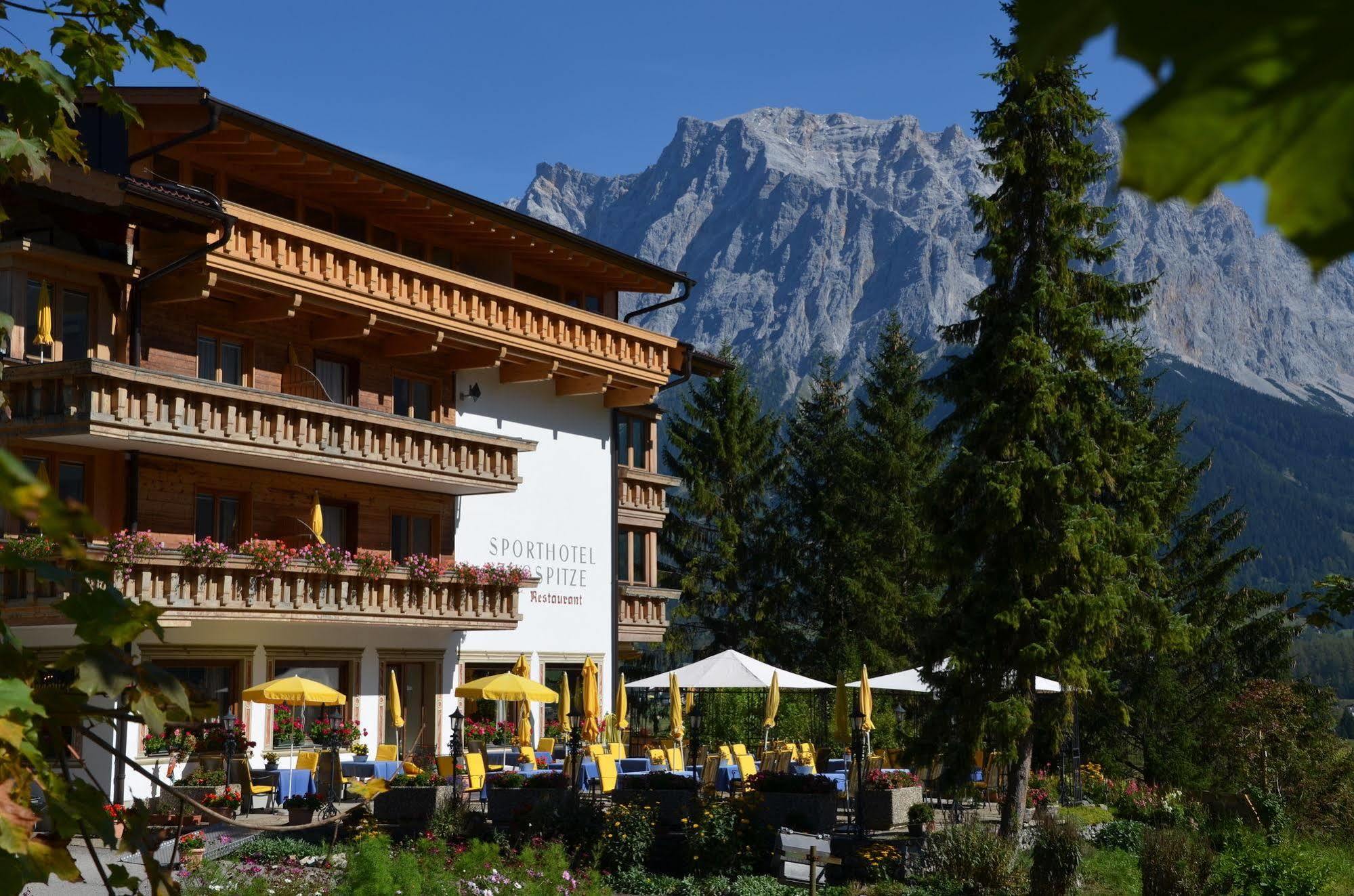 Sporthotel Zugspitze Лермос Екстериор снимка