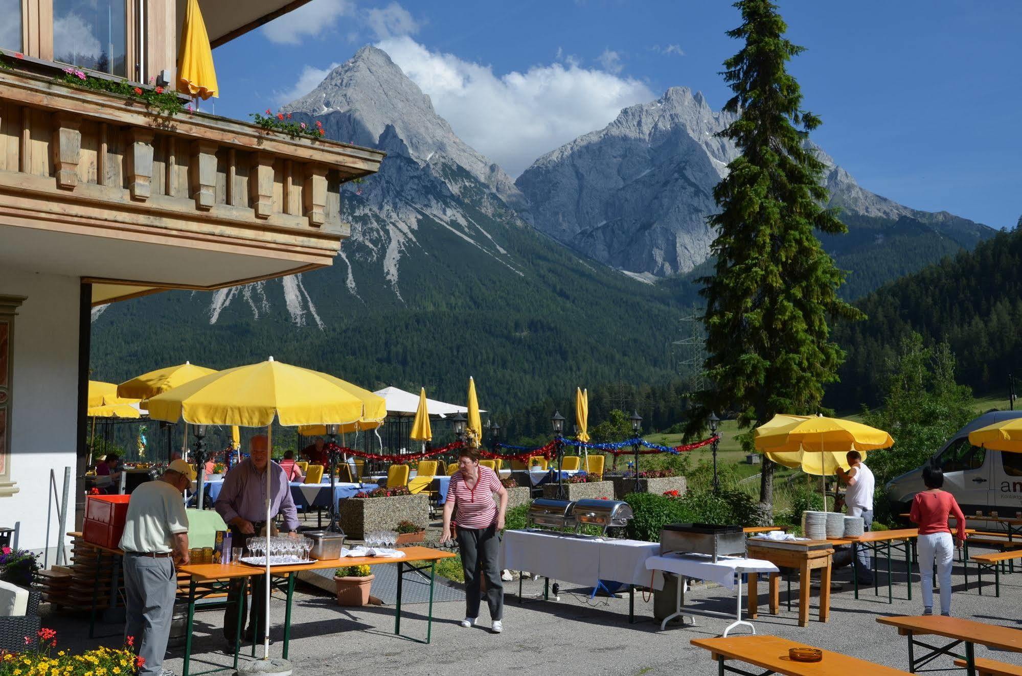 Sporthotel Zugspitze Лермос Екстериор снимка