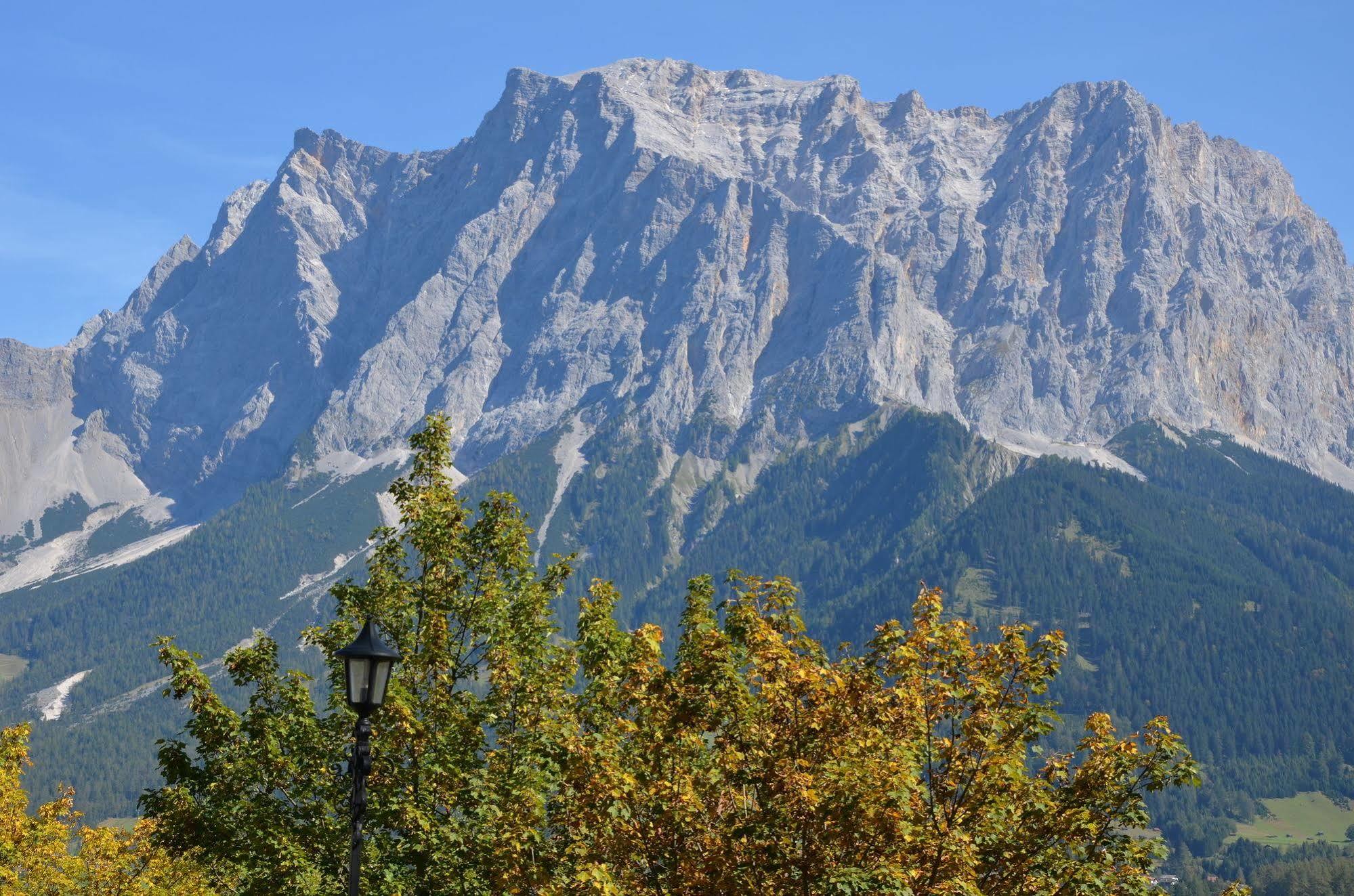 Sporthotel Zugspitze Лермос Екстериор снимка